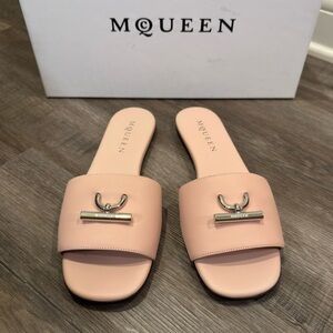Alexander McQueen T-Bar Slide Leather Sandals in Blush